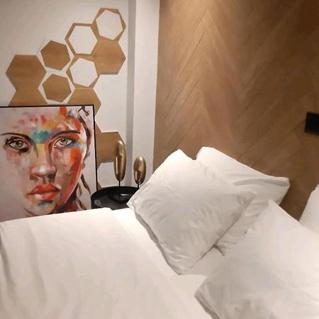 Sroom Apartment Mesolóngion المظهر الخارجي الصورة