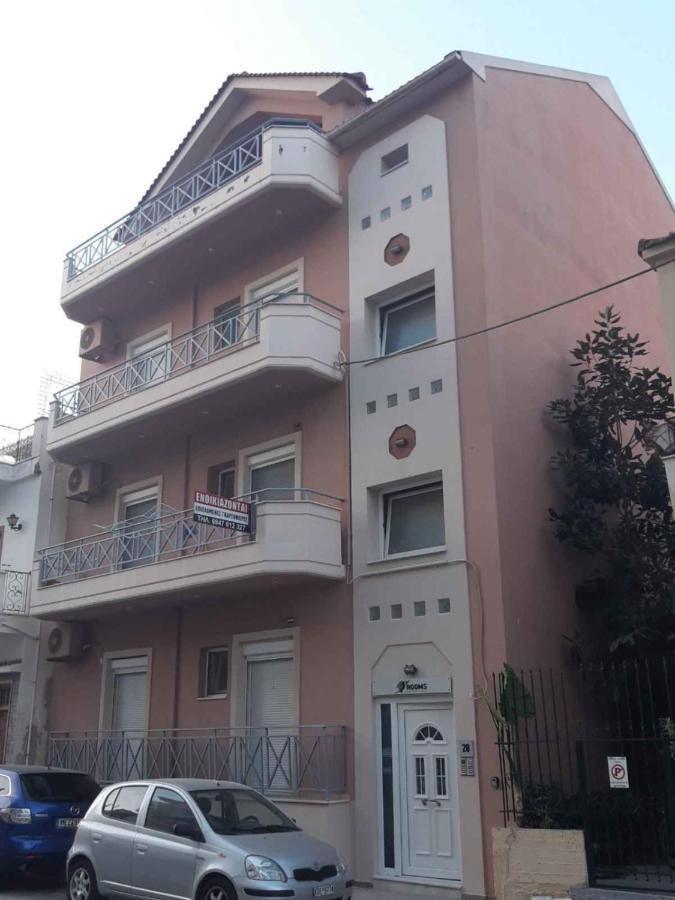 Sroom Apartment Mesolóngion المظهر الخارجي الصورة