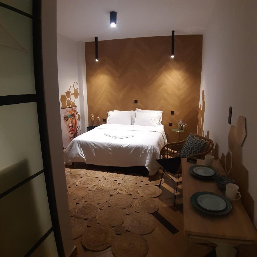 Sroom Apartment Mesolóngion المظهر الخارجي الصورة