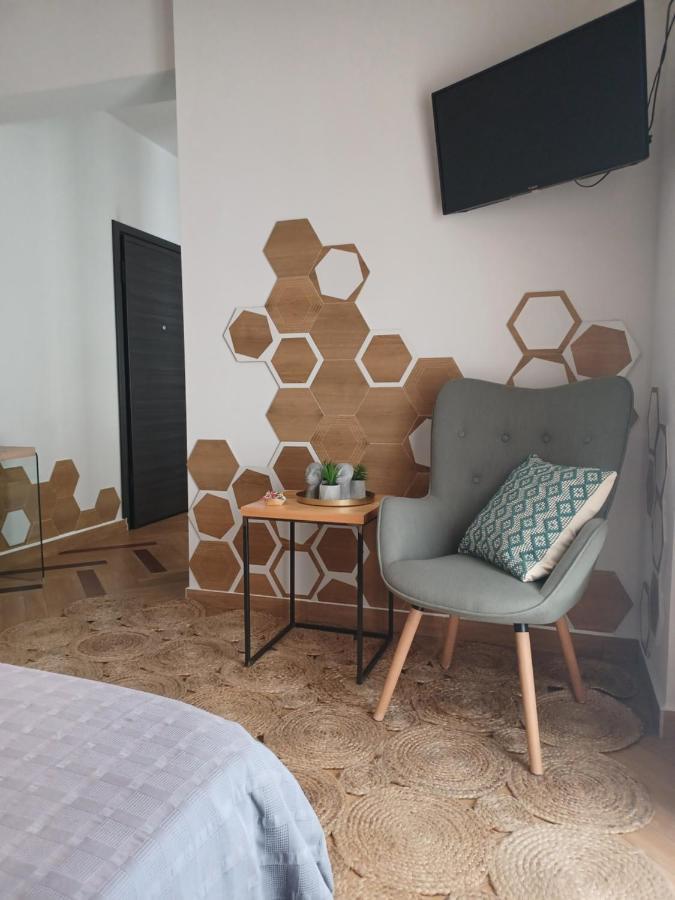 Sroom Apartment Mesolóngion المظهر الخارجي الصورة